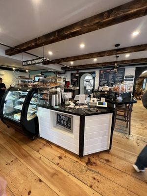 Black Cap Coffee & Bakery - espresso, lattes, sandwiches, pastries by null