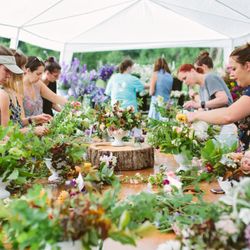 Flourish Flower Farm - flower classes and workshops