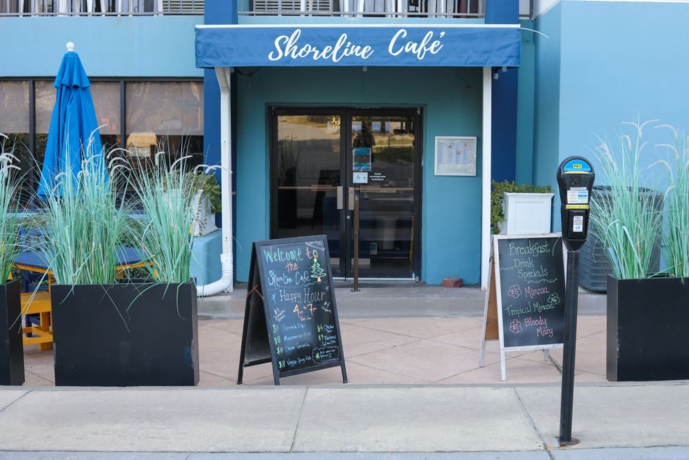 Shoreline Café Logo