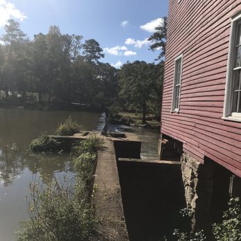 Landrum Mill - Parks Near Me - Peachtree City, Georgia