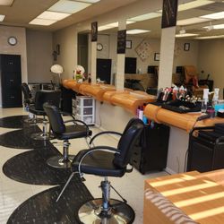 Main Street Beauty Salon - Salon refreshed and reopened under new owner. Come check it out! Maybe schedulw an appointment with Melinda or Anna.