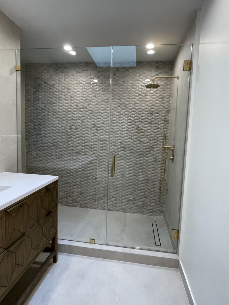 Slide of Lions Investment Group