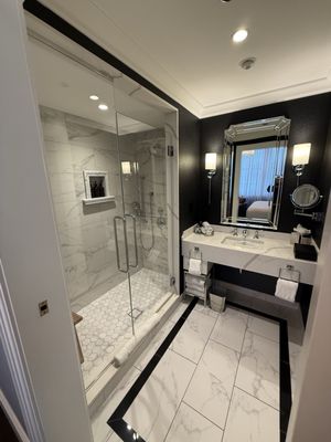 The LaSalle Chicago, Autograph Collection by null