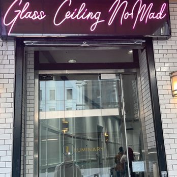Glass Ceiling Rooftop - Lounges Near Me - New York, New York