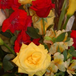 Elk Lake Floral & Greenhouses