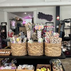 The Break Coffee & Surf Co - Crochet flowers