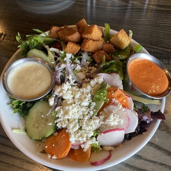 Twisted Tavern - Twisted side salad - American Near Me - Arnold, Missouri