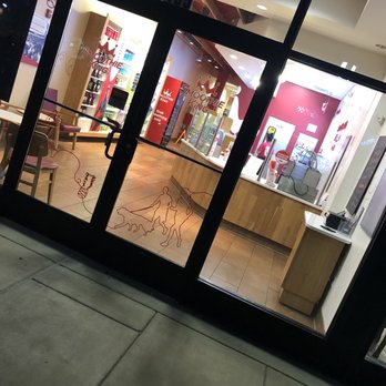 Smoothie King - Locked door 8:37 pm - Juice Bars & Smoothies Near Me - Laurel, Maryland