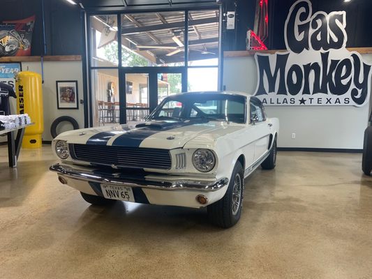 Gas Monkey Garage by null