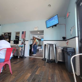 Frozen Rolls Creamery - Desserts Near Me - Austin, Texas Frozen Rolls Creamery - Desserts Near Me - Austin, Texas