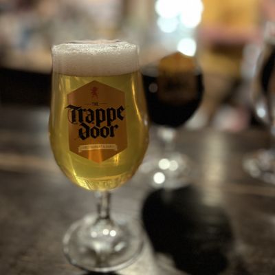 Trappe Door by null