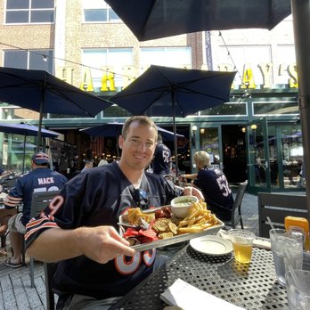 Harry Caray's - Tailgate sampler - Sports Bars Near Me - Chicago, Illinois