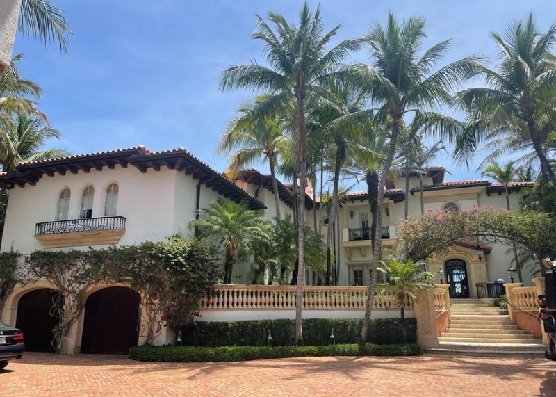 Slide of E.W. MacDowell Roofing