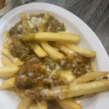 Roundabout grill - Salsa verde fries Angus beef chilli fries - Mexican Near Me - Victorville, California Roundabout grill - Salsa verde fries Angus beef chilli fries - Mexican Near Me - Victorville, California