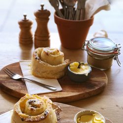 Presto Eatery - Passion fruit rolls - heaven!