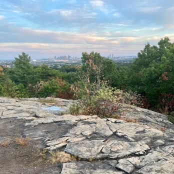 Middlesex Fells Reservation - Boston views from Boojum Rock - Parks Near Me - Stoneham, Massachusetts
