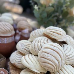 Joey's Bakery - Mini conchitas