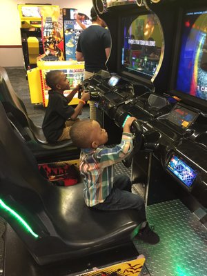 Chuck E. Cheese by null