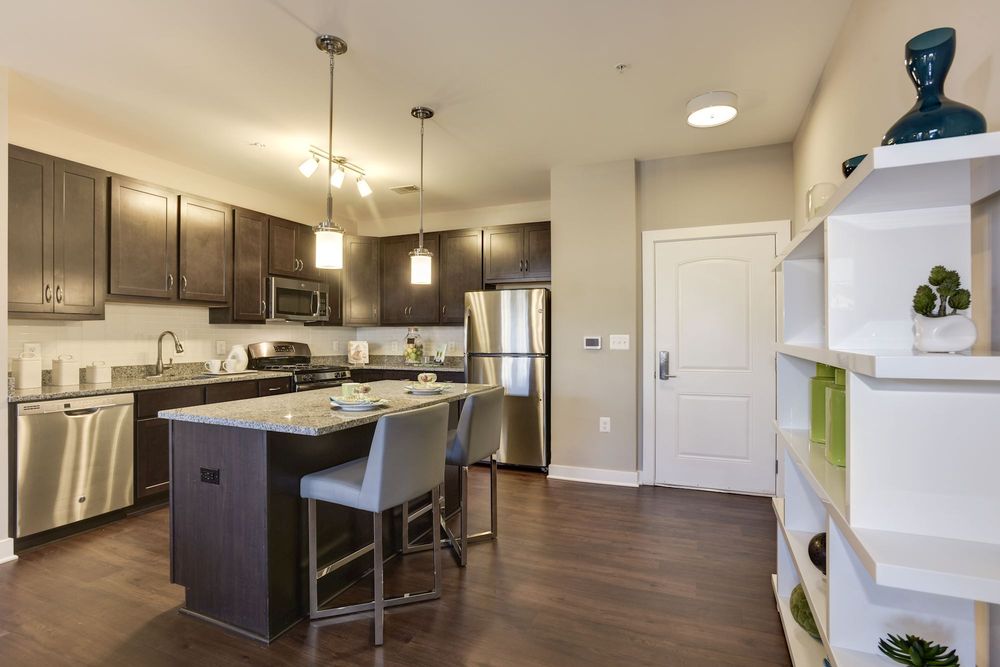 AVANTI LUXURY APARTMENTS Updated September 2024 55 Photos 321