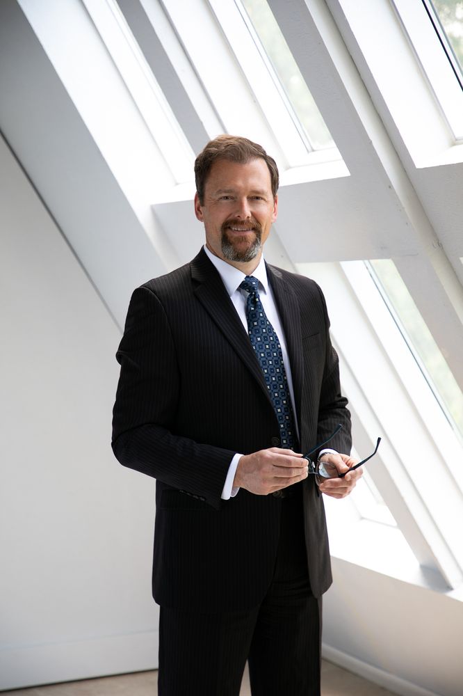 PEARSON & PARIS, PC Updated October 2024 306 W Jefferson St, La