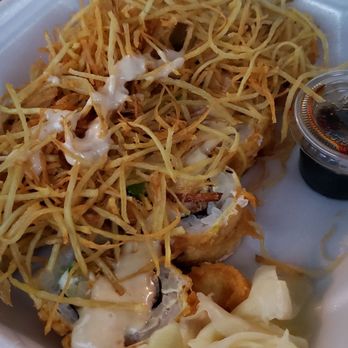 Waraii Sushi - Vista roll - Japanese Near Me - Oceanside, California