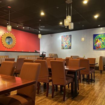 Monsoon Grill - Decor - Indian Near Me - Topeka, Kansas