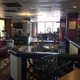 Sitting/dining area in the lobby. Sitting/dining area in the lobby.