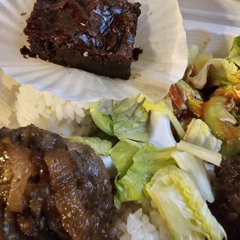 Scoopers Lunch Wagon - Free brownie comes with each plate! - Food Trucks Near Me - Mililani, Hawaii Scoopers Lunch Wagon - Free brownie comes with each plate! - Food Trucks Near Me - Mililani, Hawaii