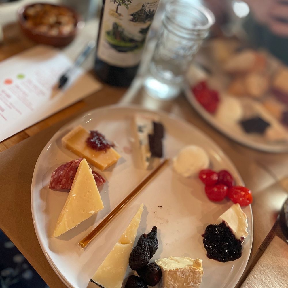 Antonelli's Cheese - Cheese 101 sample board - Cheese Shops Near Me - Austin, Texas