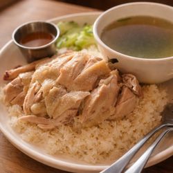 Rosniyom Thai Street Food - Khao Mun Gai (Chicken and Rice)