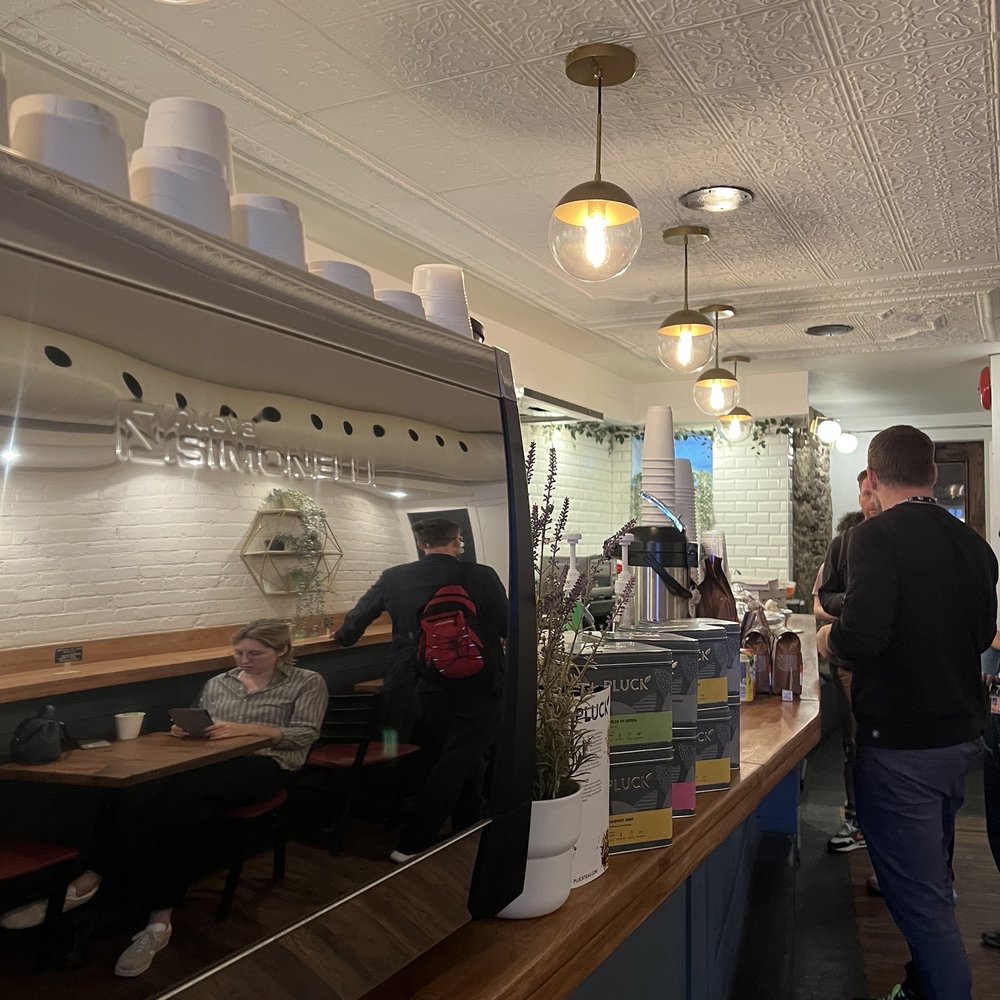 Daily Dose Coffee Bar - Coffee & Tea Near Me - Toronto, Ontario