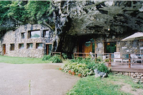 Beckham Creek Cave Lodge by null
