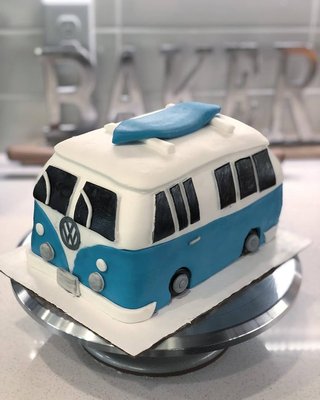 Ashton Snyder Cake Design & Events