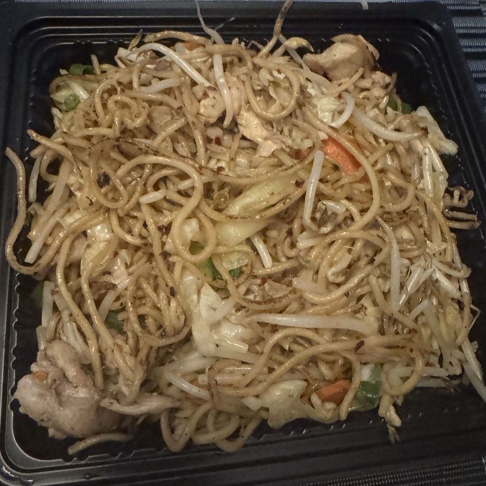 Thai Spice - Chicken Chowmein - Thai Near Me - Irvine, California Thai Spice - Chicken Chowmein - Thai Near Me - Irvine, California