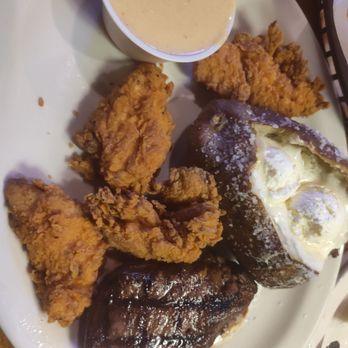 Texas Roadhouse - Chicken Critters- & Sirloin 6oz - Steakhouses Near Me - Kirkwood, Missouri