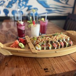 Post 20 Sushi - Sushi boat
