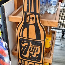 Grocery Outlet - A 7up shelf.