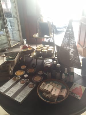 Marisel Herbal Bath & Body by null