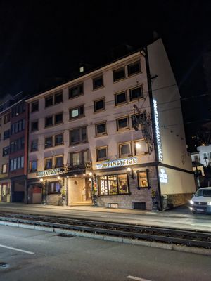 ZUR WEINSTEIGE - Hotel • Schlösschen • Gourmetrestaurant by null