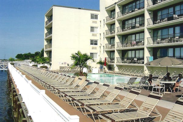 Pier 4 Hotel by null