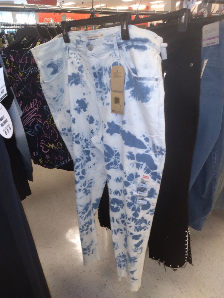 BURKES OUTLET Updated September 2024 31 Ohio River Plaza, Gallipolis, Ohio Outlet Stores