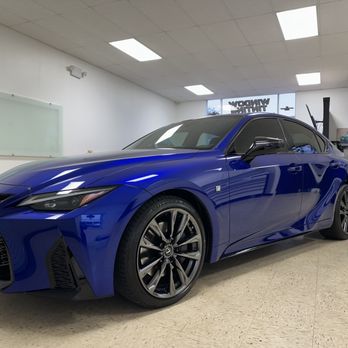 Right Touch Tinting - Windshield Installation & Repair Near Me - Melbourne, Florida Right Touch Tinting - Windshield Installation & Repair Near Me - Melbourne, Florida