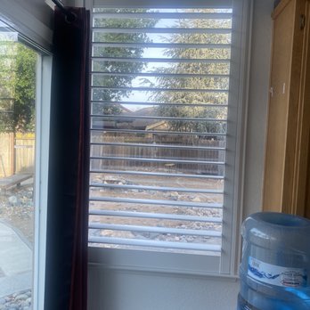 Accent Shutters & Blinds - Shades & Blinds Near Me - Brentwood, California Accent Shutters & Blinds - Shades & Blinds Near Me - Brentwood, California