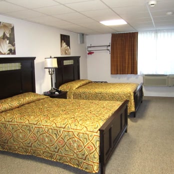 The Mill Stone Manor Motel - Deluxe Queen Room (up to 4 people). Wireless Internet. 32" Flat Screen TV with DirecTV & ESPN. Micro/Fridge. AM/FM Alarm Clock. - Hotels Near Me - Huntingdon, Pennsylvania The Mill Stone Manor Motel - Deluxe Queen Room (up to 4 people). Wireless Internet. 32" Flat Screen TV with DirecTV & ESPN. Micro/Fridge. AM/FM Alarm Clock. - Hotels Near Me - Huntingdon, Pennsylvania