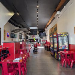 As you enter @californopizzeria. The open kitchen with its two #WoodBurningOvens are towards the back. Picture taken 15 September 2025