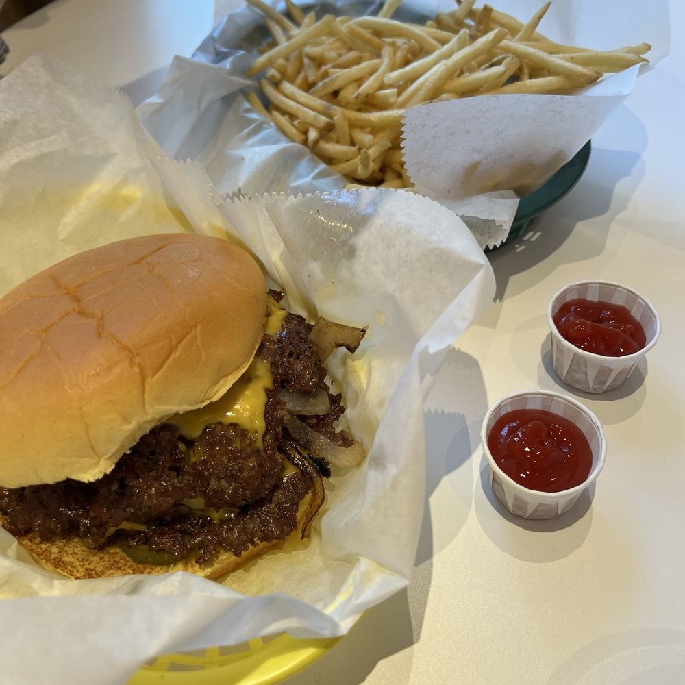 Moonlit burger - triple Moonlit burger - triple