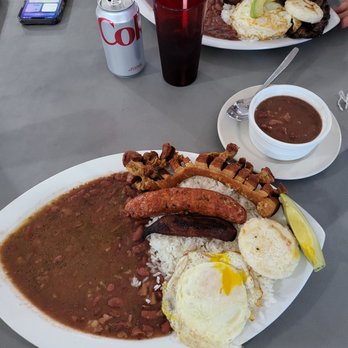 La Cacerola Colombian Restaurant - a plate of food - Breakfast & Brunch Near Me - Richardson, Texas