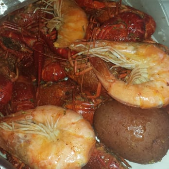 LA Crawfish - Vietnamese Near Me - Houston, Texas