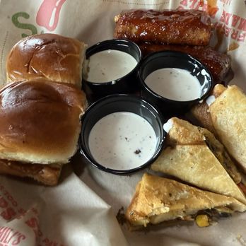 Chili's - Triple Dipper - American Near Me - West Mifflin, Pennsylvania Chili's - Triple Dipper - American Near Me - West Mifflin, Pennsylvania