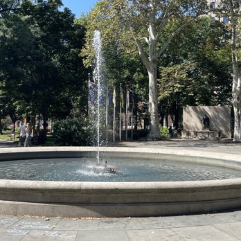 Washington Square - Parks Near Me - Philadelphia, Pennsylvania